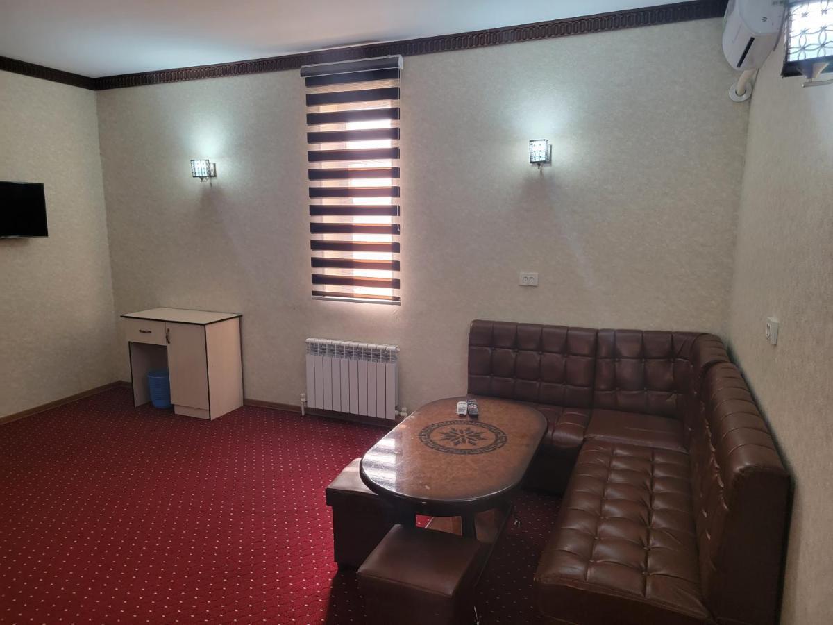 Mufarshox Hotel Buxoro Luaran gambar